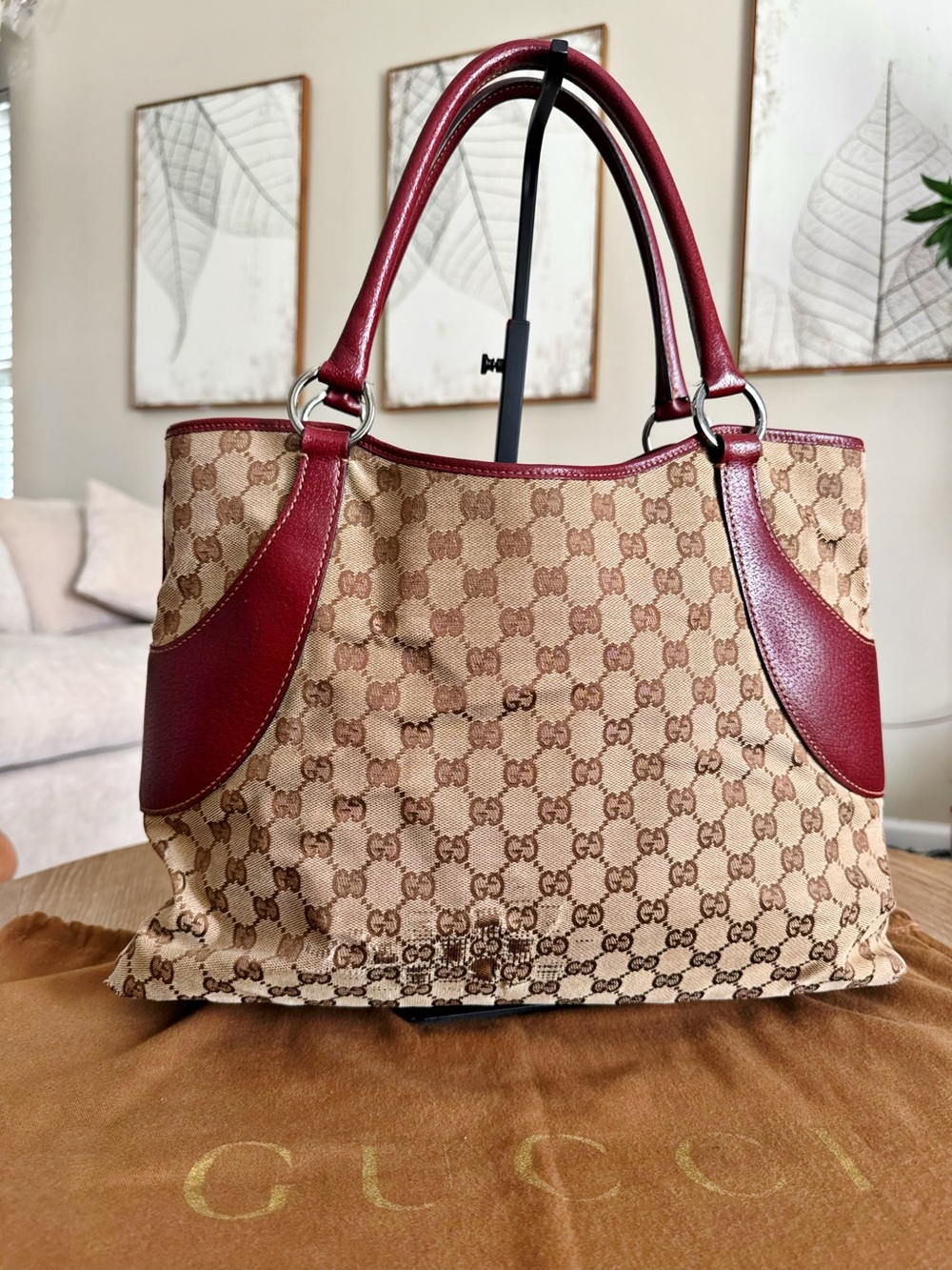 Authentic Gucci GG Canvas Made in Italy 1130116-203118